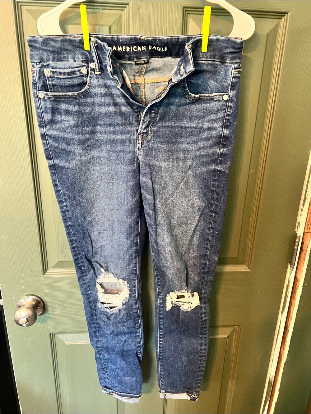 American Eagle Outfitters Women's Distressed Dark Blue Skinny Jeans